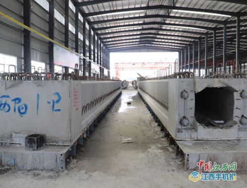 宜春 高溫下堅守崗位，預制梁廠生產繁忙助力城市建設